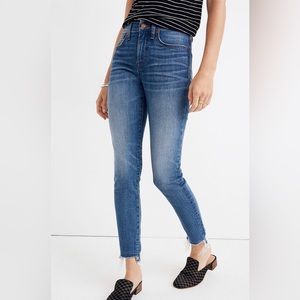 Madewell 9” high rise skinny raw edge ankle jeans 28